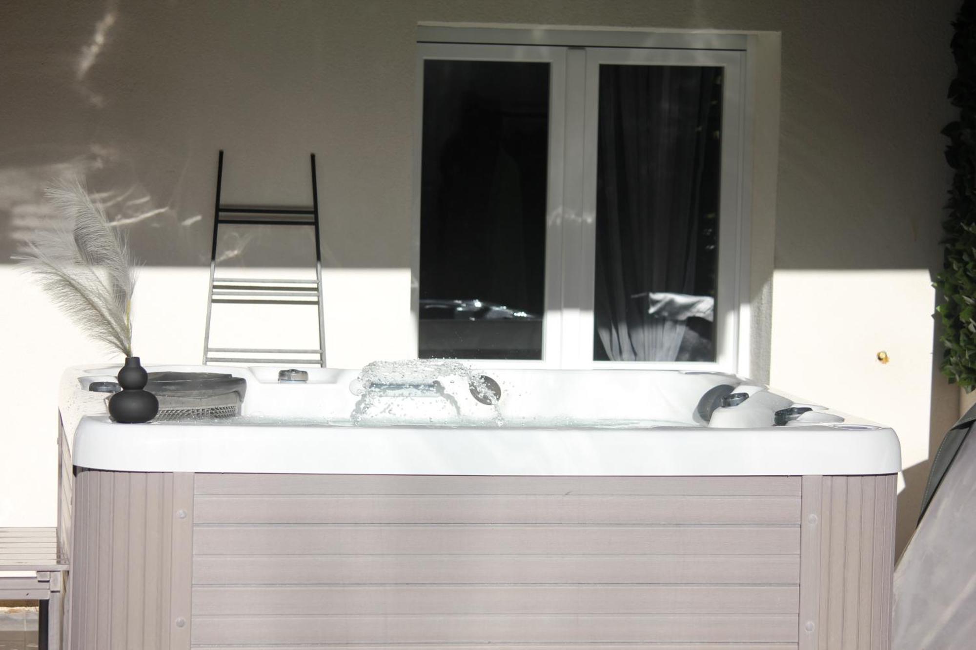 Sinalospa - Culiacan - Appartement Jardin Jacuzzi Sauna A 5 Minutes De Nancy Place Stanislas Champigneulles Kültér fotó